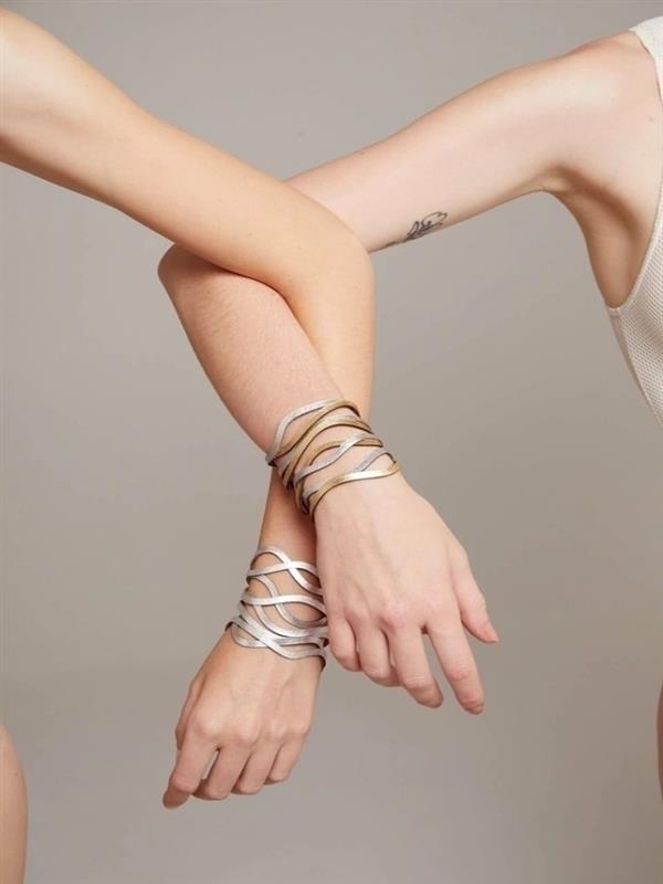 La colección Curves Duo juega con las líneas y las curvas