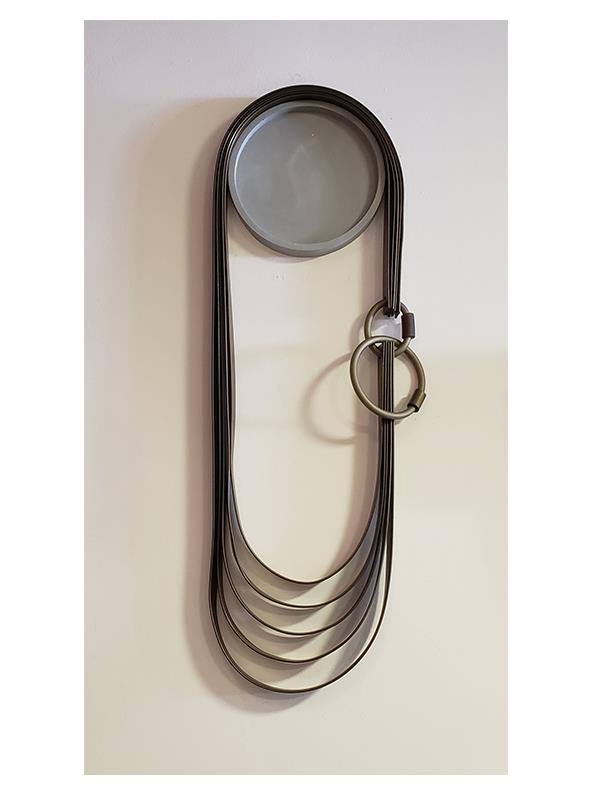 Hecho con plástico 100% reutilizado. Muy liviano.